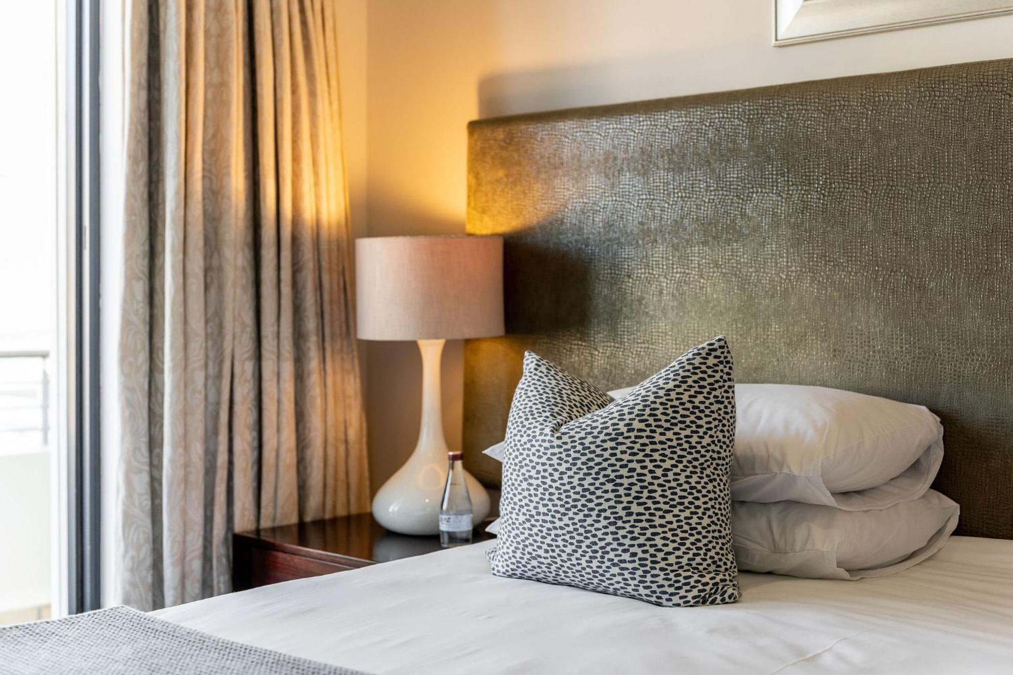Harbour House Hotel - Harbour Square Херманус Стая снимка